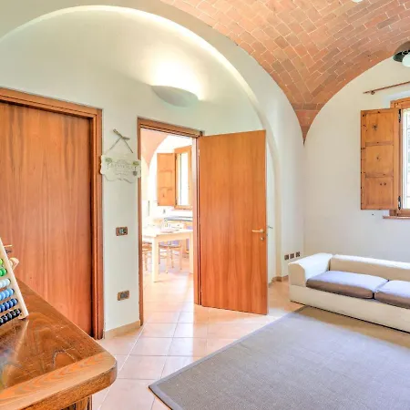 Casa de Férias With Pool And Spacious Park A Few Kilometres From Montepulciano Binami
