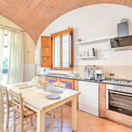 With Pool And Spacious Park A Few Kilometres From Montepulciano Casa de Férias