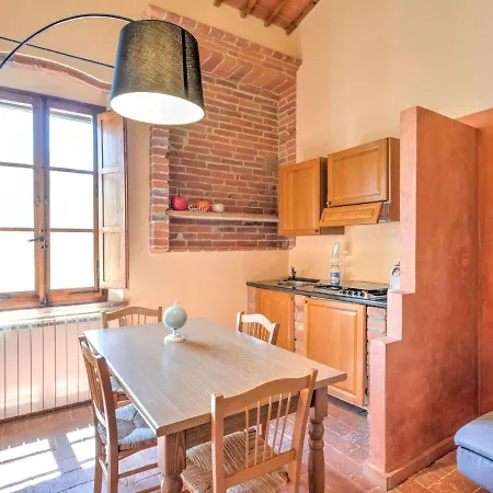 With Pool And Spacious Park A Few Kilometres From Montepulciano Binami