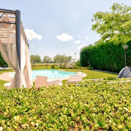 With Pool And Spacious Park A Few Kilometres From Montepulciano Casa de Férias